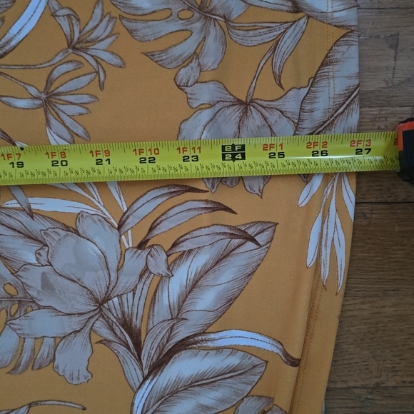 LIZ CLAIBORNE WOMEN'S PLUS SIZE GOLD TROPICAL SHORT SLEEVES SUMMER TOP SIZE 2X - Picture 15 of 16